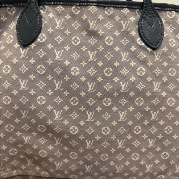 Louis Vuitton Denim Monogram LV Neverfull Limited Edition Tote Bag - Picture 3 of 10
